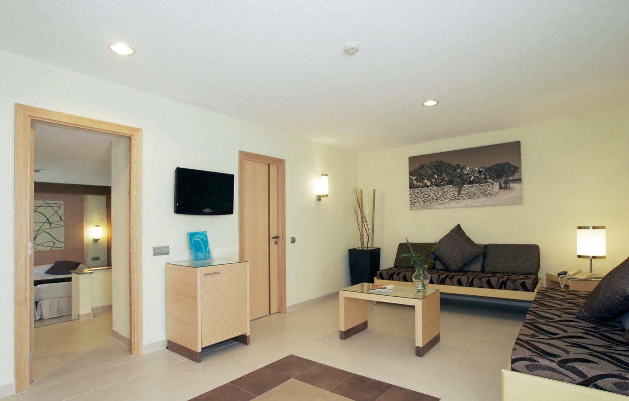 Riu La Mola Hotel ปลายามิจอร์น ภายนอก รูปภาพ