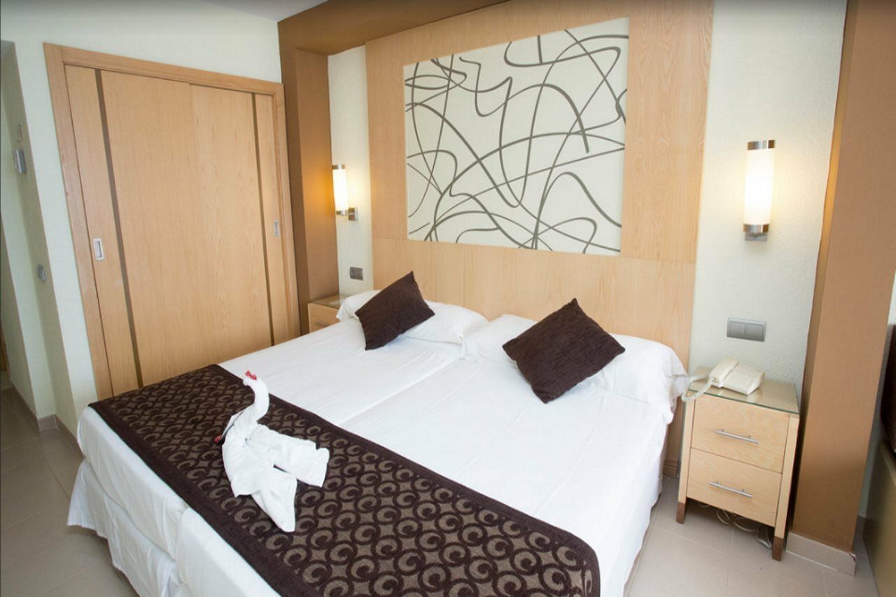 Riu La Mola Hotel ปลายามิจอร์น ภายนอก รูปภาพ